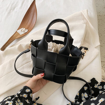 Aurélien | Cora Mini-Handtasche in Flechtoptik