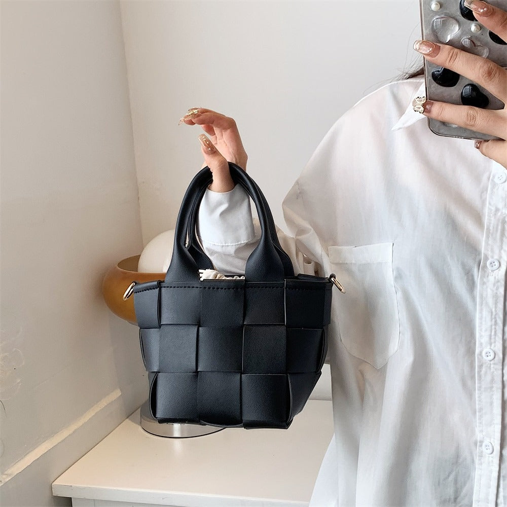 Aurélien | Cora Mini-Handtasche in Flechtoptik