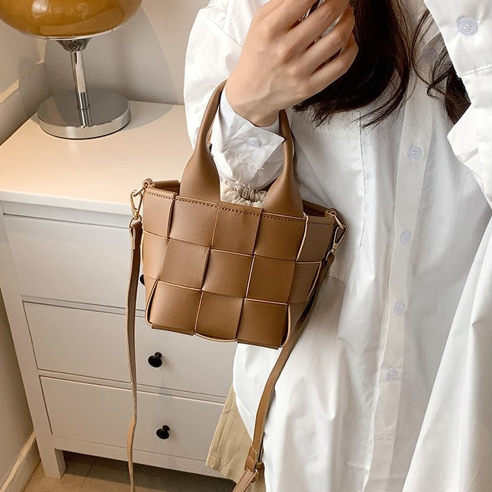 Aurélien | Cora Mini-Handtasche in Flechtoptik